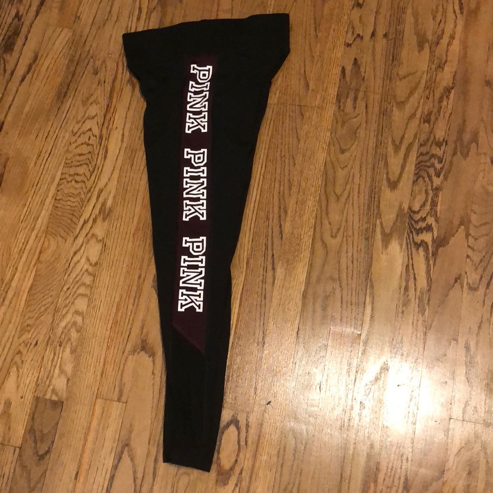 Black yoga pants